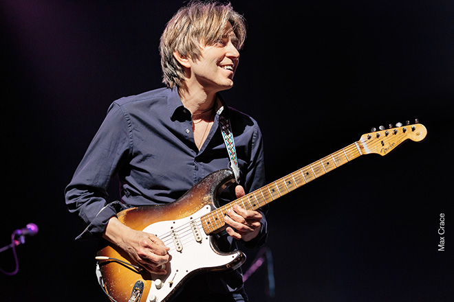 “I’ve enjoyed using GHS Nickel Rockers for many years. The precise intonation, feel and tone are what I have come to rely on. This is the particular gauge set that I use for electric guitar because of its balance between string tension and sound. GHS Nickel Rockers have always been my favorite string.” – Eric Johnson.