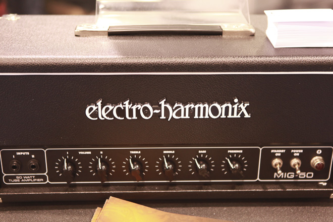 310-ELECTRO-HARMONIX-2000-res